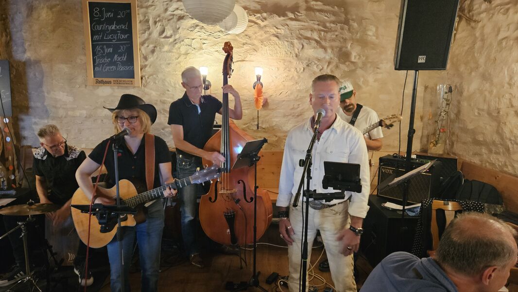 lucy4newcountry-live-im-sontberger-michel