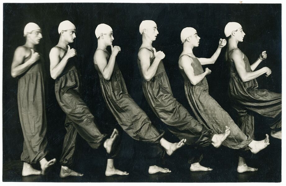 tanze-dein-leben-tanze-dich-selbst-im-edwin-scharff-museum