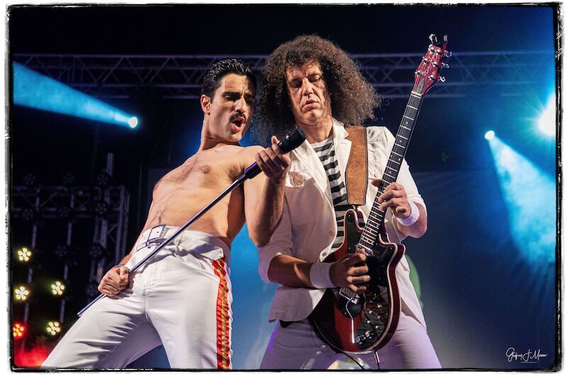 the-queen-tribute-show-performed-by-break-free