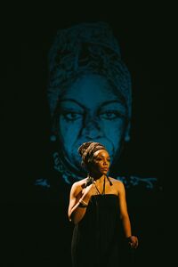 Kulturschiene: Fola Dada mit Band