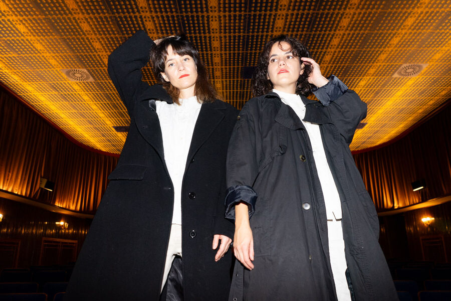 cousines-like-shit-im-friday