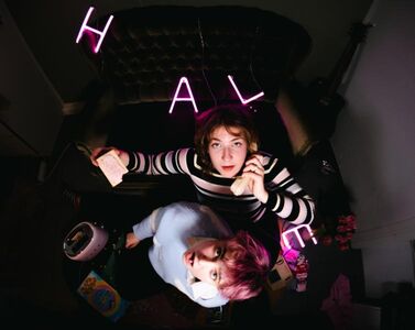 Hale01