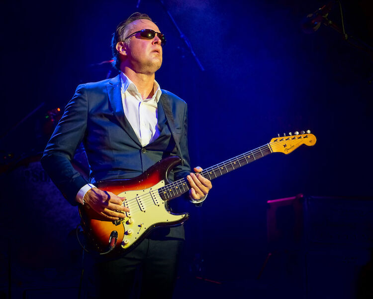 joe-bonamassa-tour-2025