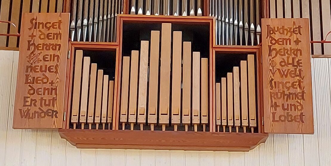 wiedereinweihung-der-renovierten-bornefeld-link-orgel