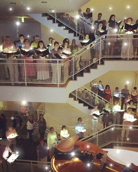 da-sein-kraftorte-der-musik-von-markus-romes-mit-klangreich-ulm-chorkonzert-mit-kammerorchester