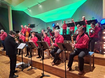Kultur an der Mauer Giengen – Big Band Steinheim & Giengen Art