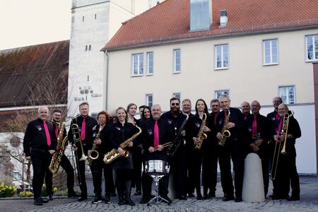 Kultur an der Mauer Giengen – Bigband Bläserkraftwerk Giengen