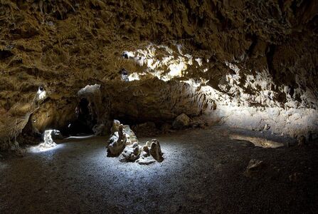 Charlottenhöhle